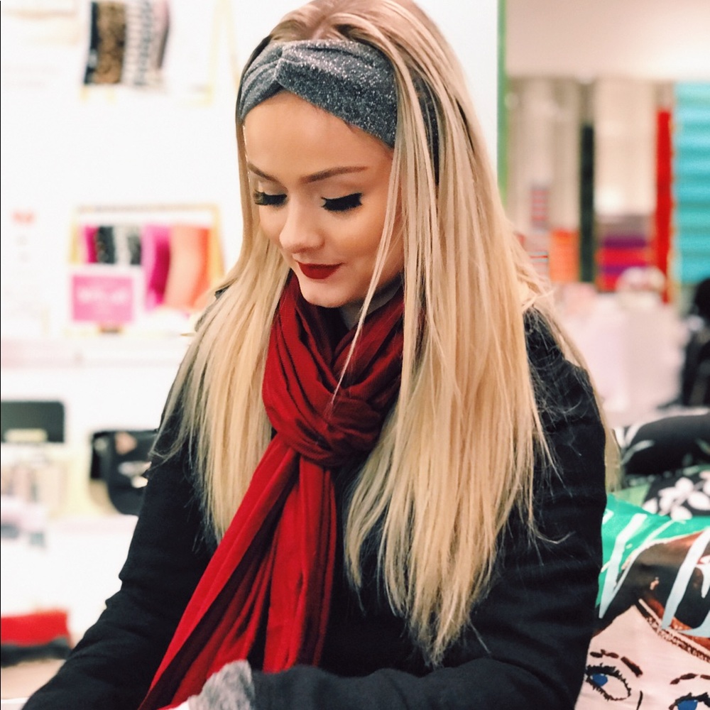 Meet your Posher, Leah